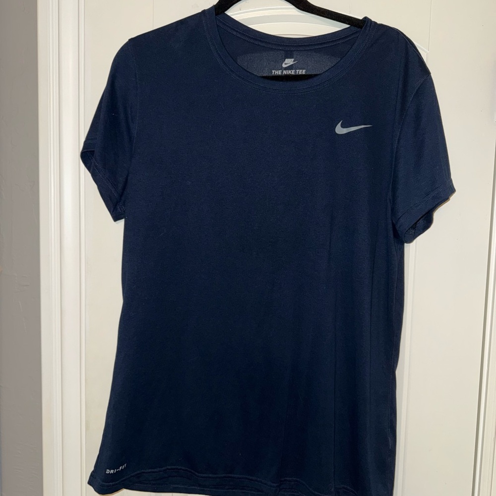 Nike Women's Dark Blue Short Sleeve Tee